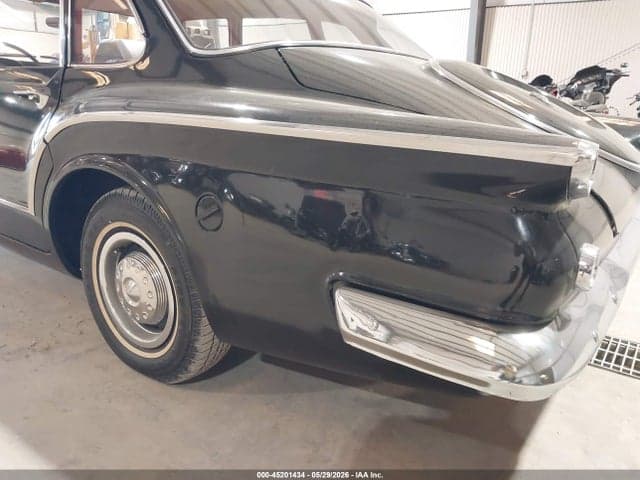 1960 PLYMOUTH VALIANT 6