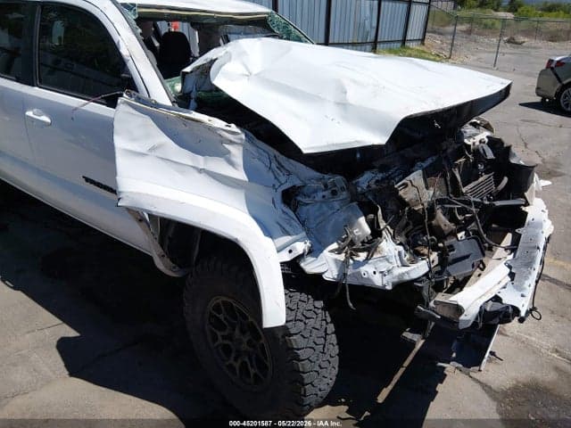2017 TOYOTA TACOMA SR5 V6 6
