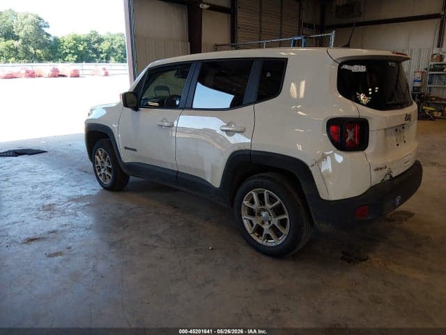 2023 JEEP RENEGADE LATITUDE 4X4 3