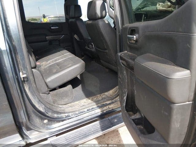 2019 CHEVROLET SILVERADO 1500 LTZ 8