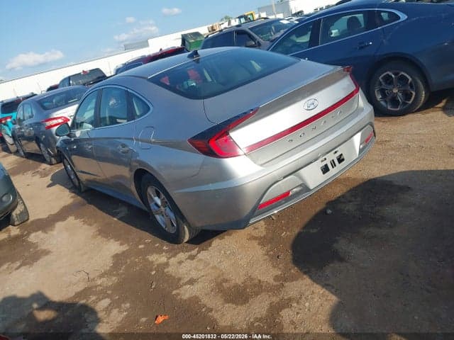 2021 HYUNDAI SONATA SE 3