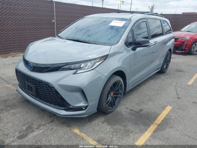 2025 TOYOTA SIENNA XSE 2