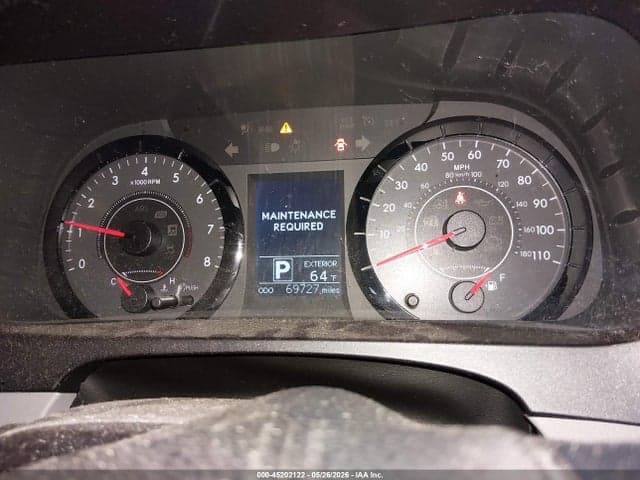 2017 TOYOTA SIENNA LE 8 PASSENGER 7