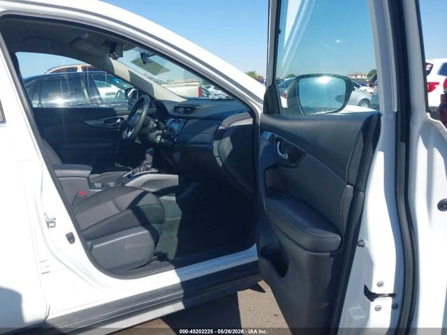 2018 NISSAN ROGUE S 5