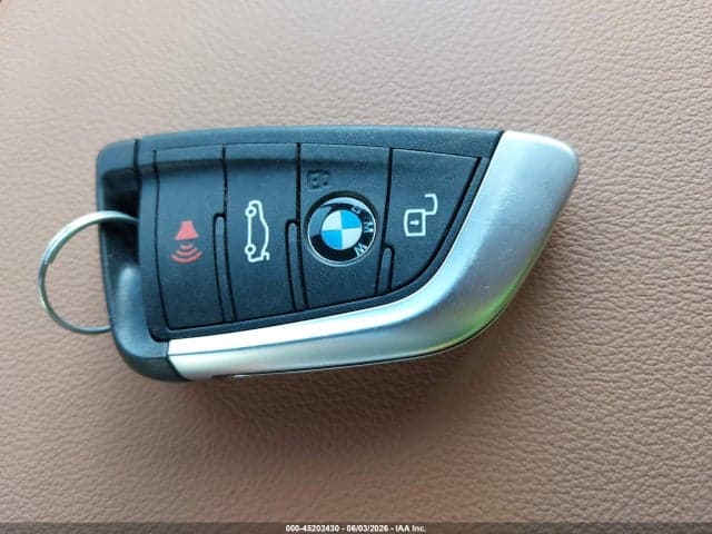 2025 BMW 330I XDRIVE 11