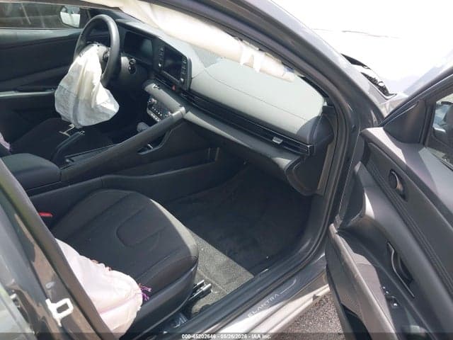2025 HYUNDAI ELANTRA SEL SPORT 5