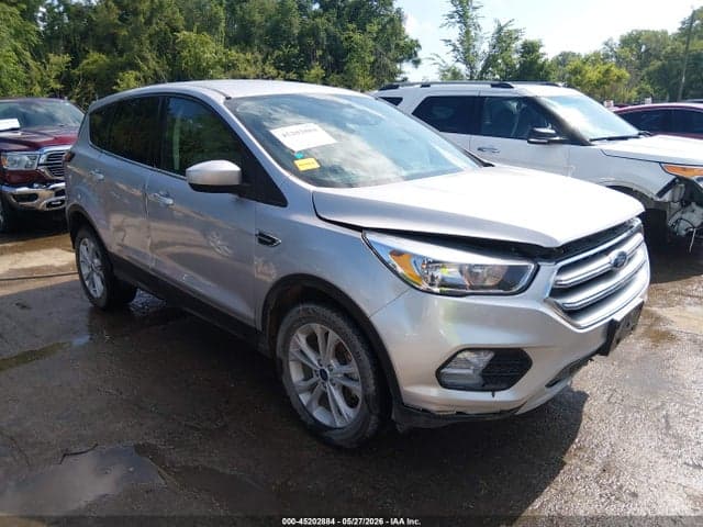 2017 FORD ESCAPE SE 1