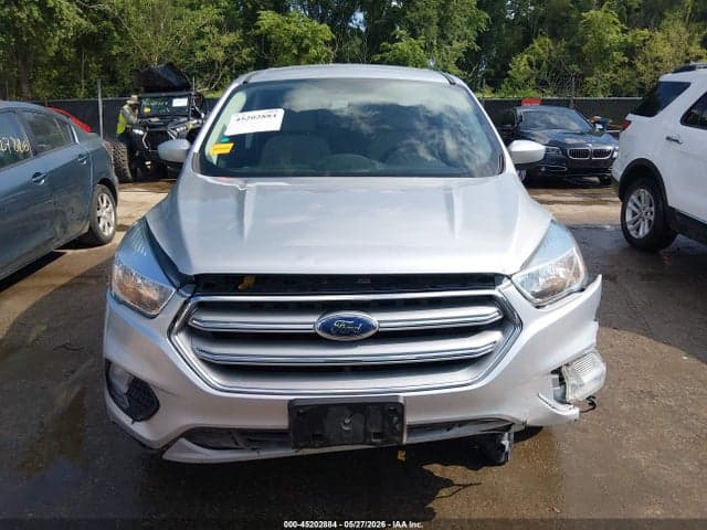 2017 FORD ESCAPE SE 12