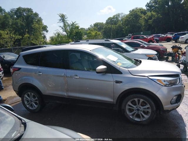 2017 FORD ESCAPE SE 13