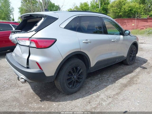 2020 FORD ESCAPE SE 4