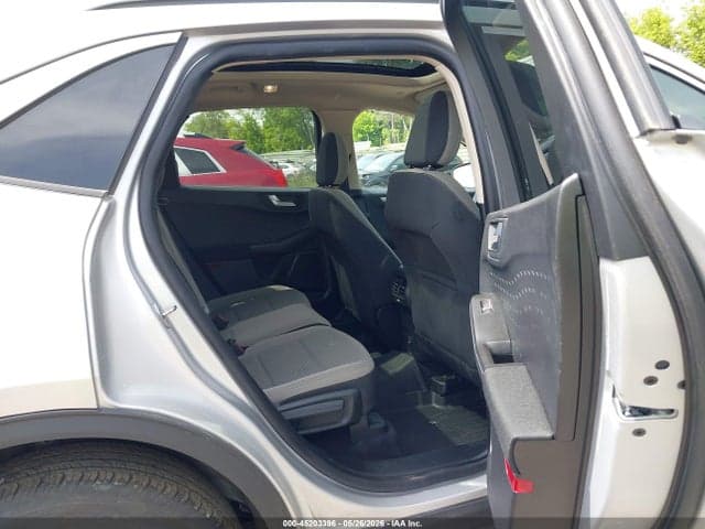 2020 FORD ESCAPE SE 8