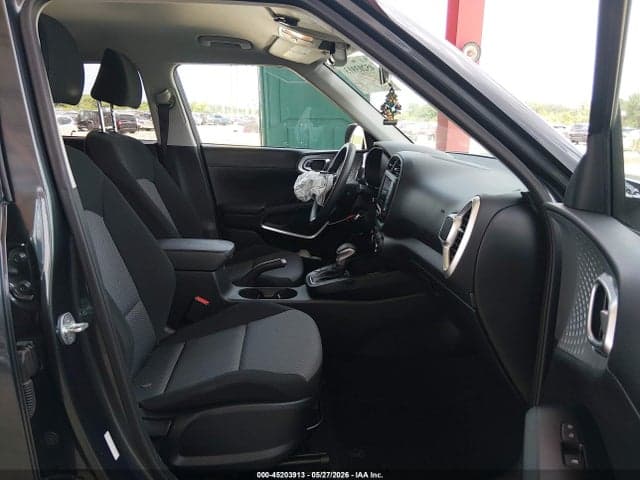2023 KIA SOUL LX 5