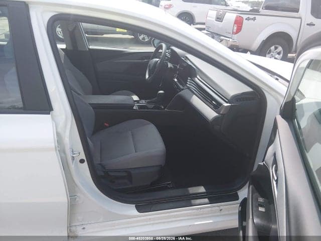 2025 TOYOTA CAMRY LE 5