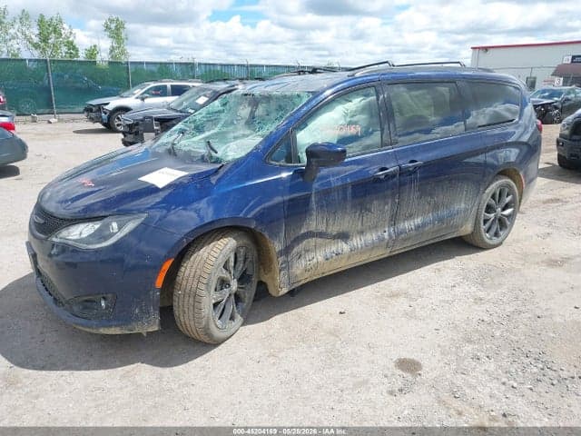 2020 CHRYSLER PACIFICA TOURING L 2