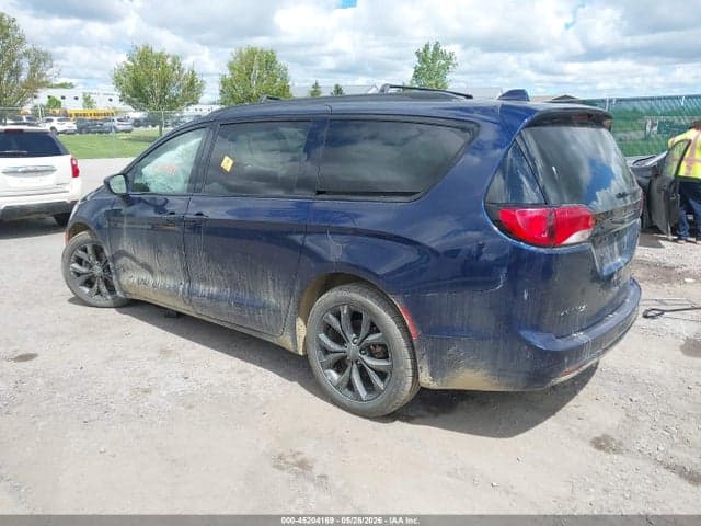 2020 CHRYSLER PACIFICA TOURING L 3