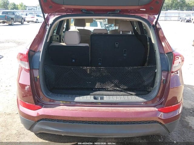 2017 HYUNDAI TUCSON SE 18