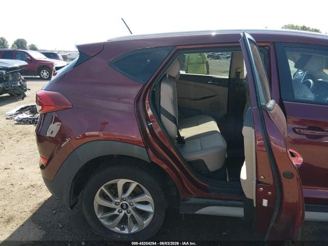 2017 HYUNDAI TUCSON SE 8