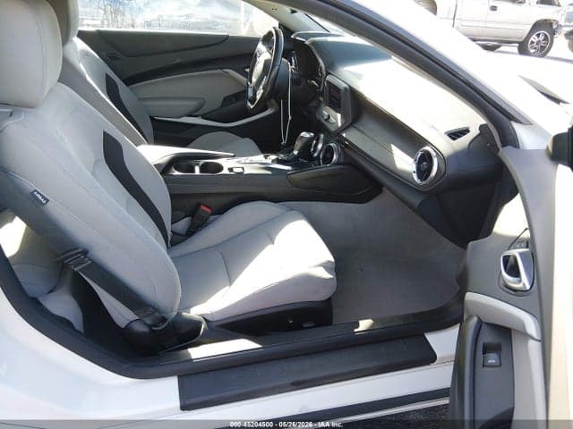 2023 CHEVROLET CAMARO RWD 1LT 5