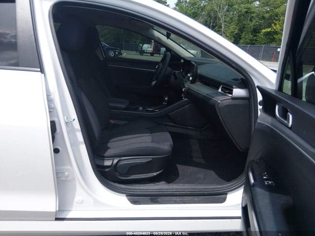 2023 KIA K5 LXS 5