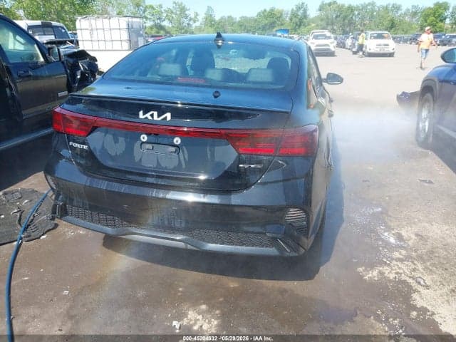 2024 KIA FORTE GT-LINE 4