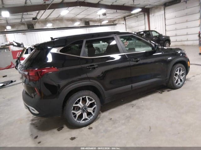 2023 KIA SELTOS EX 4