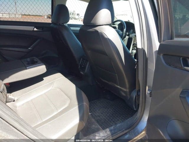 2020 VOLKSWAGEN PASSAT 2.0T SE 8