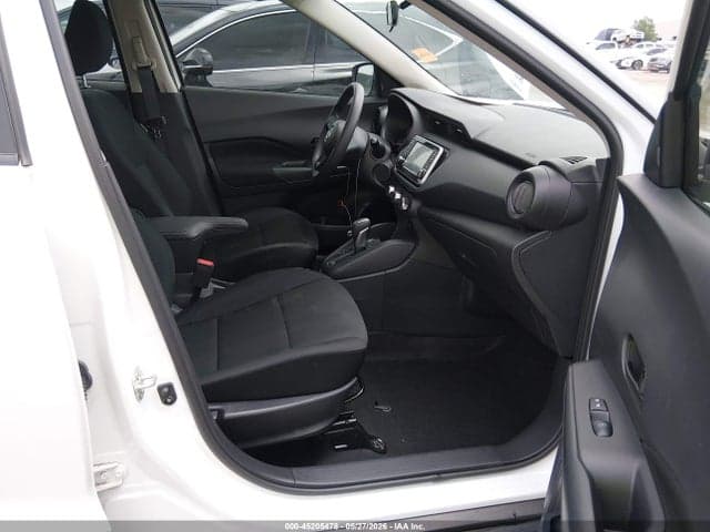 2024 NISSAN KICKS S XTRONIC CVT 5