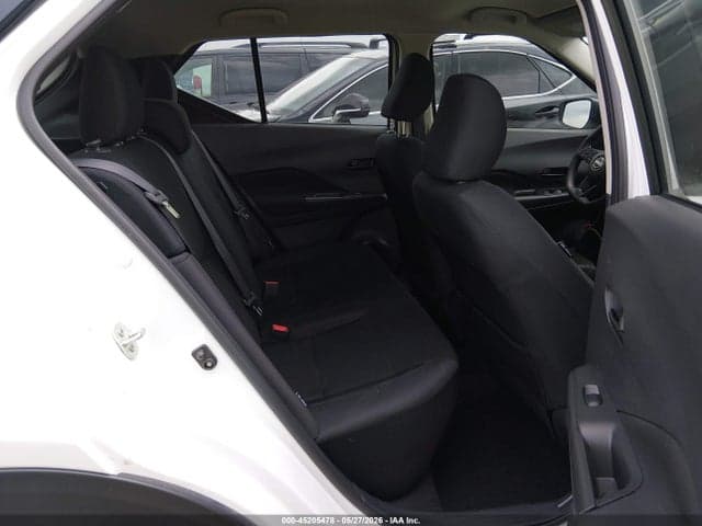 2024 NISSAN KICKS S XTRONIC CVT 8