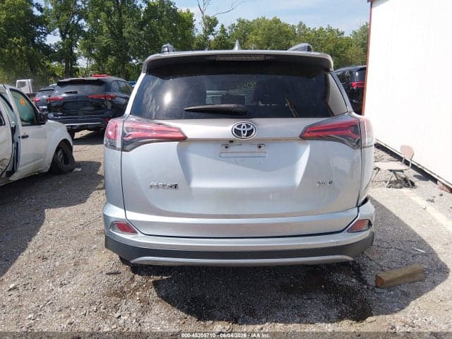 2018 TOYOTA RAV4 XLE 16