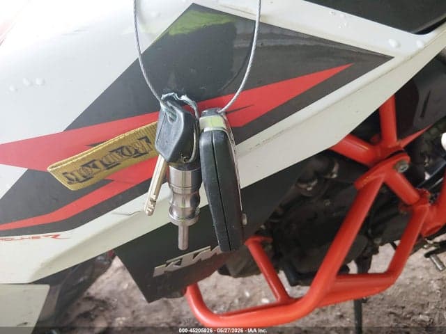 2018 KTM 1290 SUPER DUKE R 11