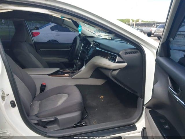 2020 TOYOTA CAMRY LE AWD 5