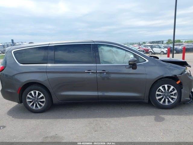 2022 CHRYSLER PACIFICA HYBRID TOURING L 13