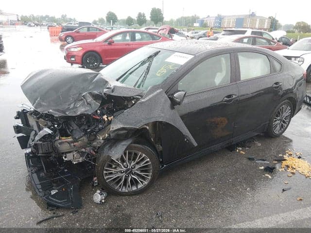 2024 KIA FORTE GT-LINE 2