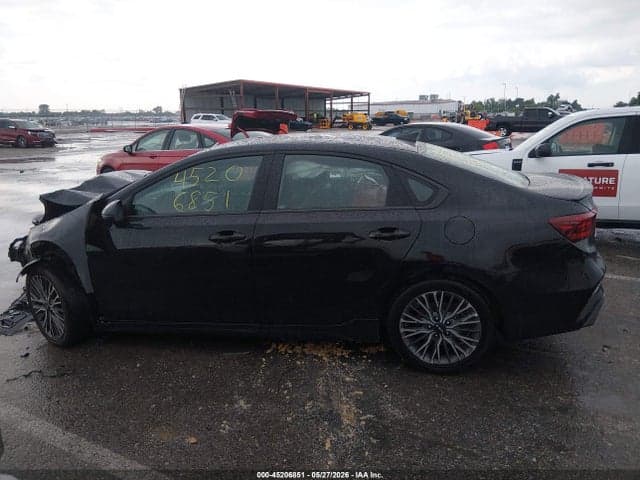 2024 KIA FORTE GT-LINE 15