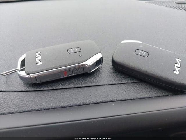 2025 KIA SELTOS S 11