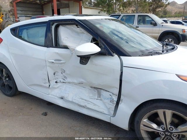 2017 HYUNDAI VELOSTER VALUE EDITION 6