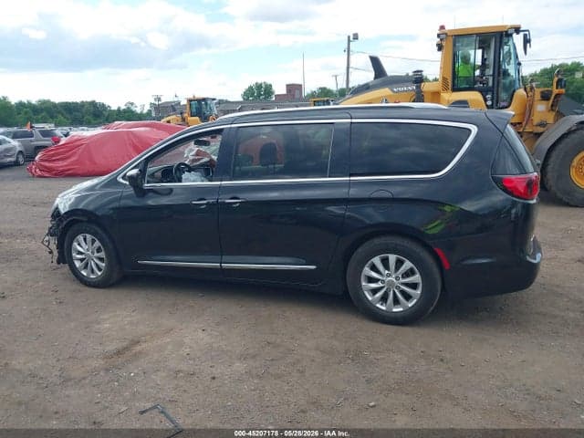 2018 CHRYSLER PACIFICA TOURING L 13