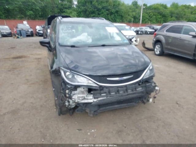 2018 CHRYSLER PACIFICA TOURING L 16