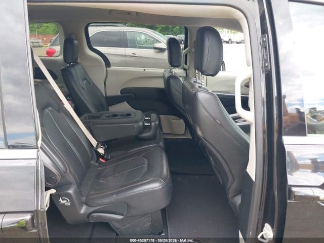 2018 CHRYSLER PACIFICA TOURING L 8