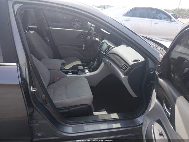 2017 HONDA ACCORD EX 5