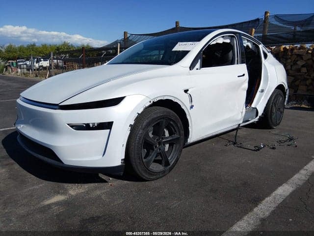 2026 TESLA MODEL Y 2