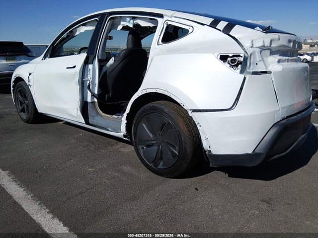 2026 TESLA MODEL Y 3