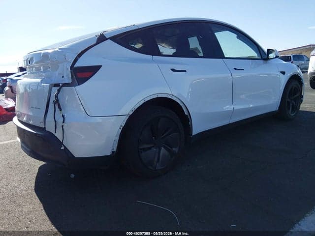 2026 TESLA MODEL Y 4