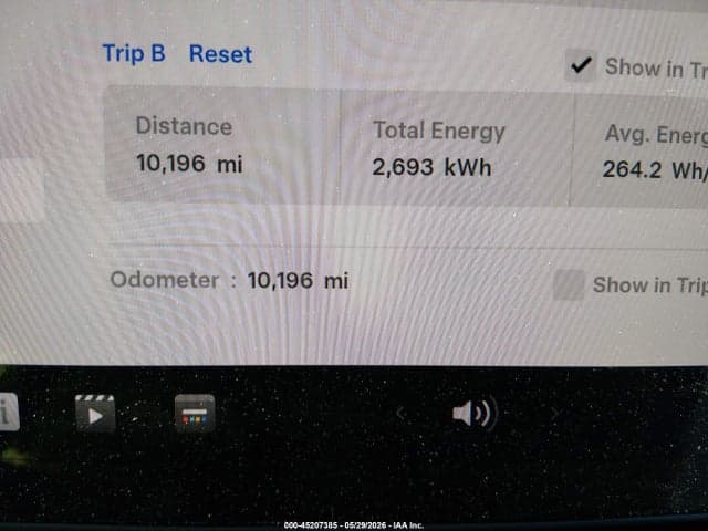 2026 TESLA MODEL Y 7