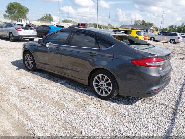 2017 FORD FUSION SE 4