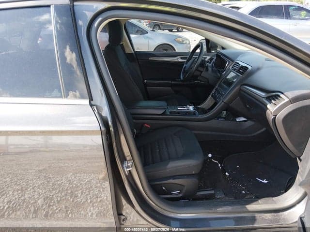 2017 FORD FUSION SE 6