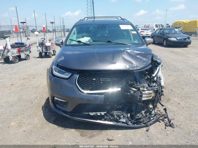 2022 CHRYSLER PACIFICA LIMITED 13
