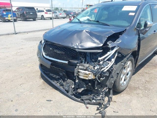 2022 CHRYSLER PACIFICA LIMITED 6