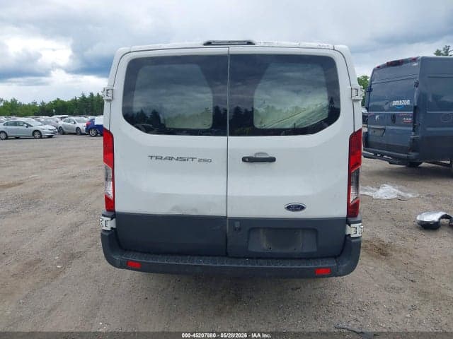 2018 FORD TRANSIT-250 17