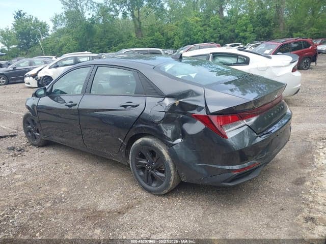 2022 HYUNDAI ELANTRA SEL 3